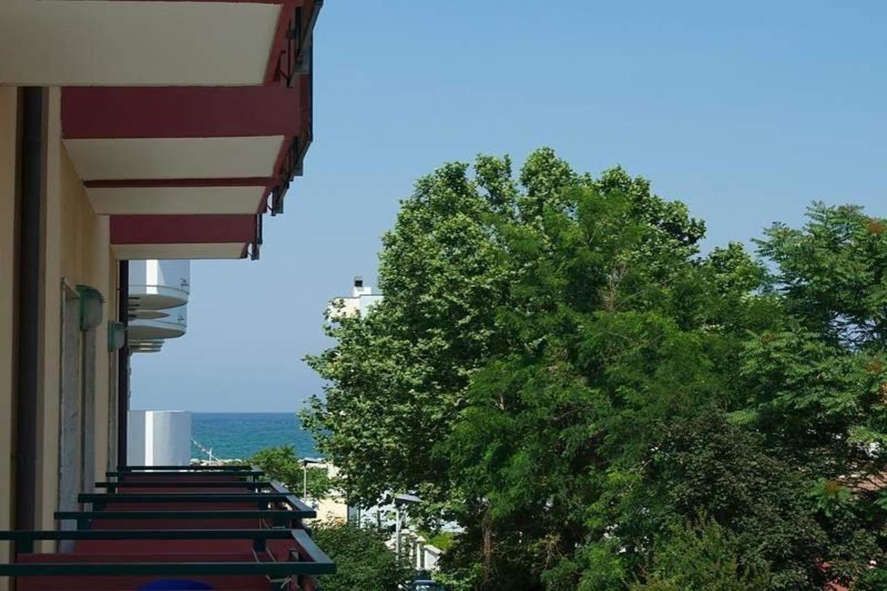 Hotel Aron Rimini Kültér fotó